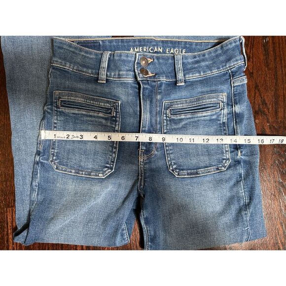 American Eagle Super Hi-Rise Flare Size 6 - Picture 11 of 15